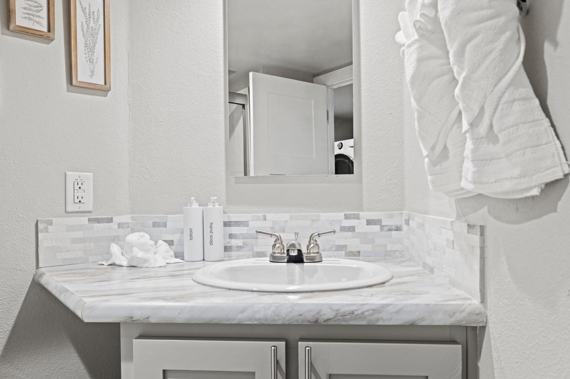 Skye Texas Hill Country Resort Hilltop Екстериор снимка